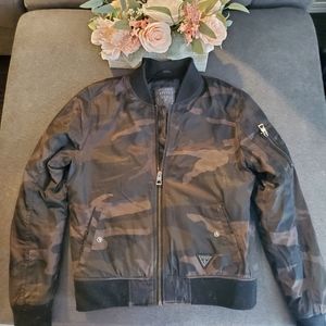 Guess- camo jacket